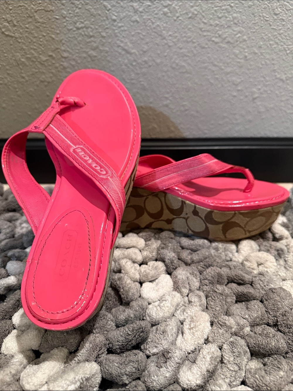 Coach Nani Signature Patent Leather Wedge Sandals vintage 2007